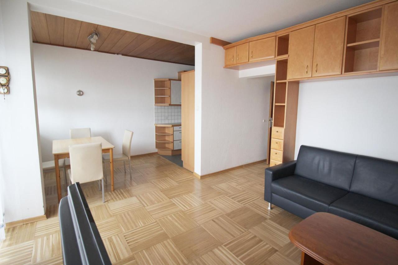 Geraeumige Ferienwohnung Im Zentrum Sankt Poelten Exterior foto